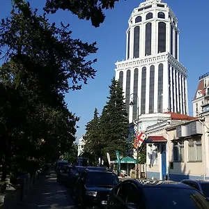 https://guest-house-yana.batumihotels.net